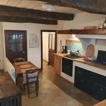 Guest house La Maison Provencale La Roquebrussanne